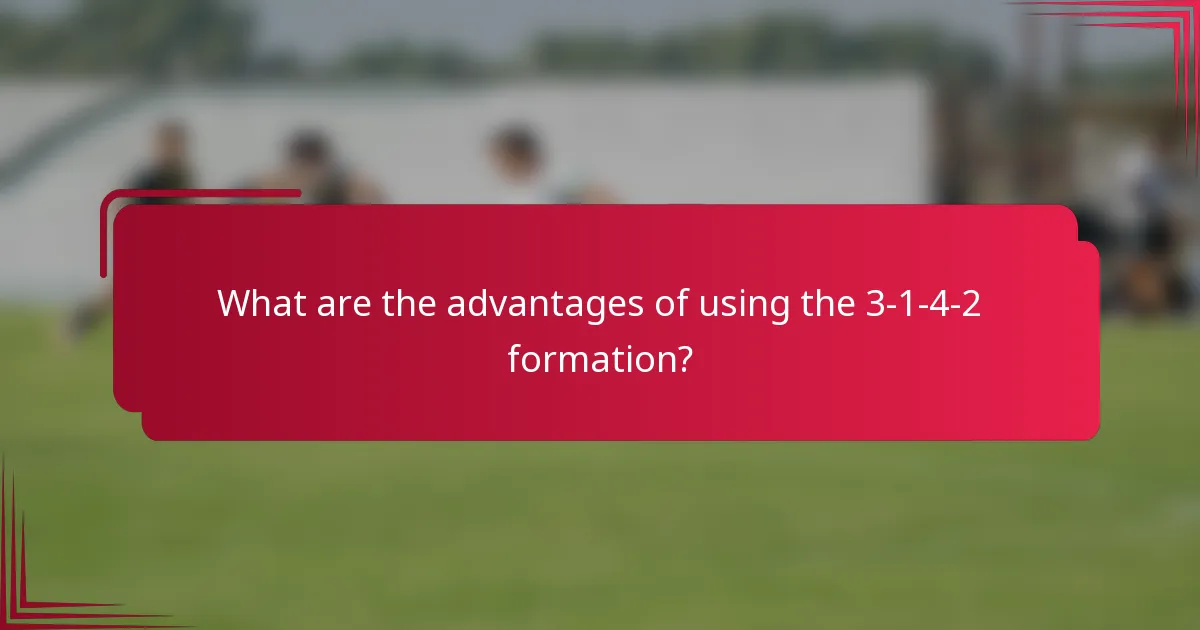 What are the advantages of using the 3-1-4-2 formation?